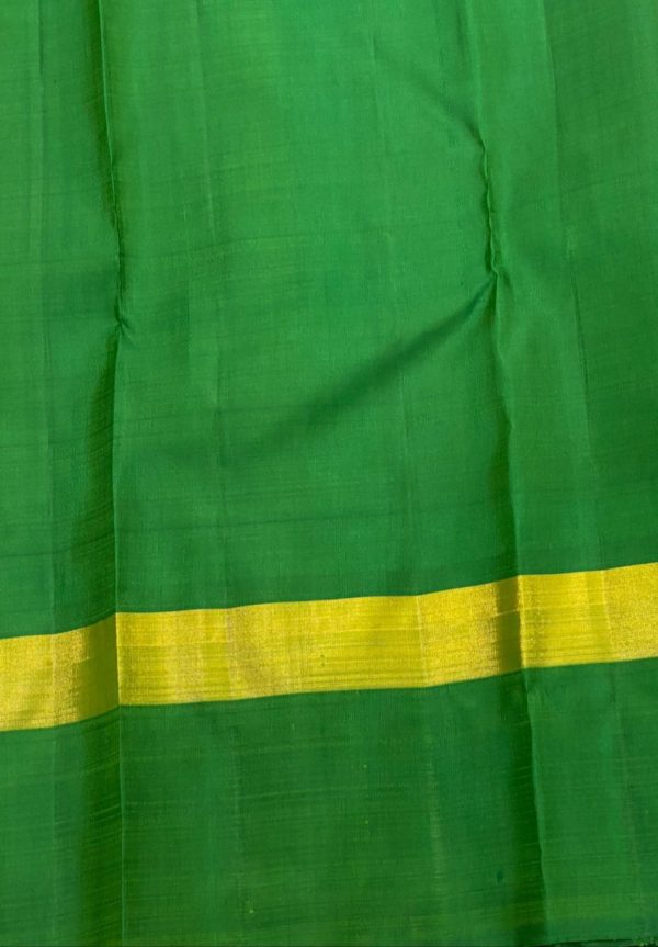 Pure Kanchipuram handloom silk saree with 1gram pure jari - green