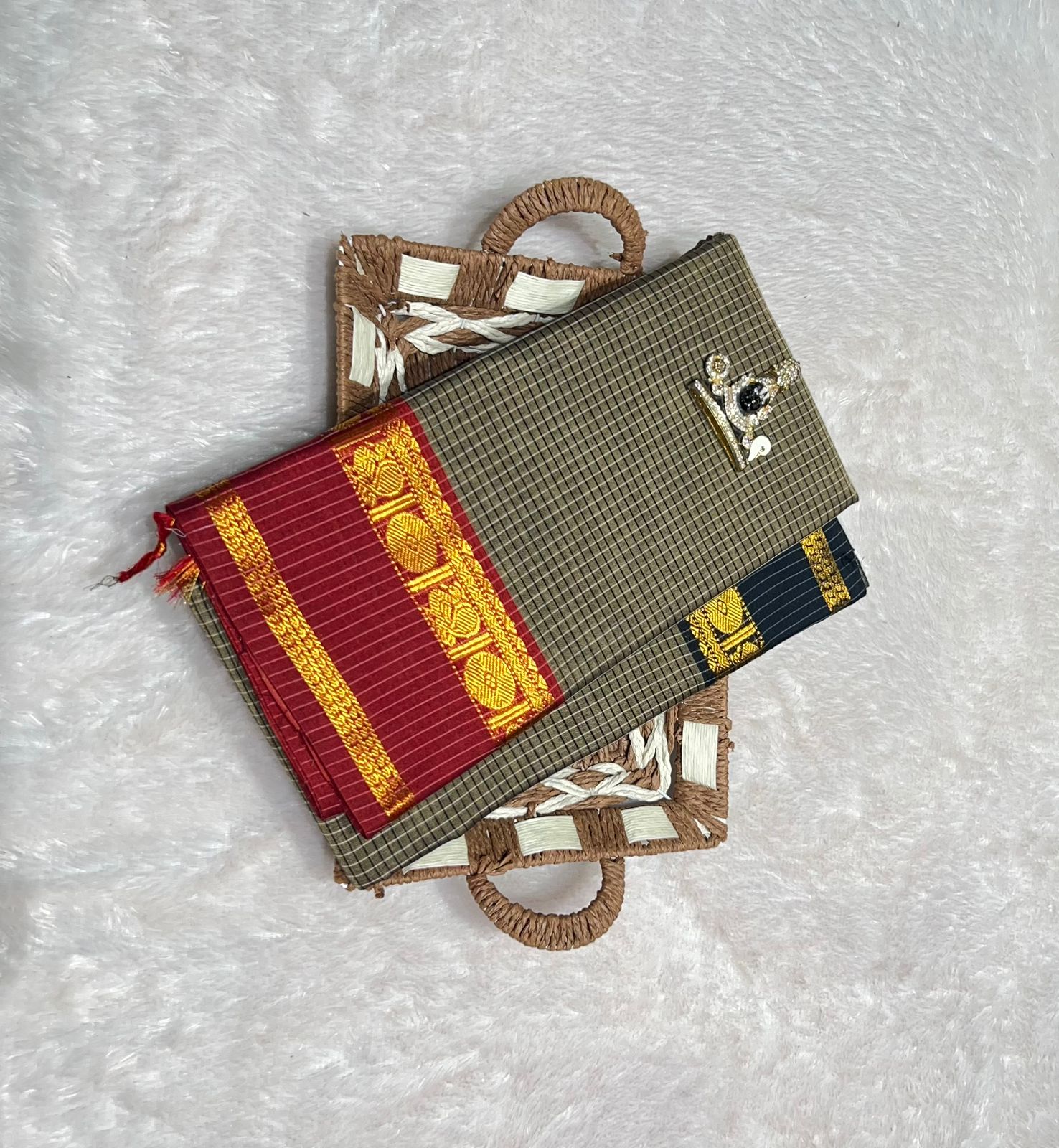 Pure Mercerised checks Cotton Sarees – (Ganga Jamuna Border)