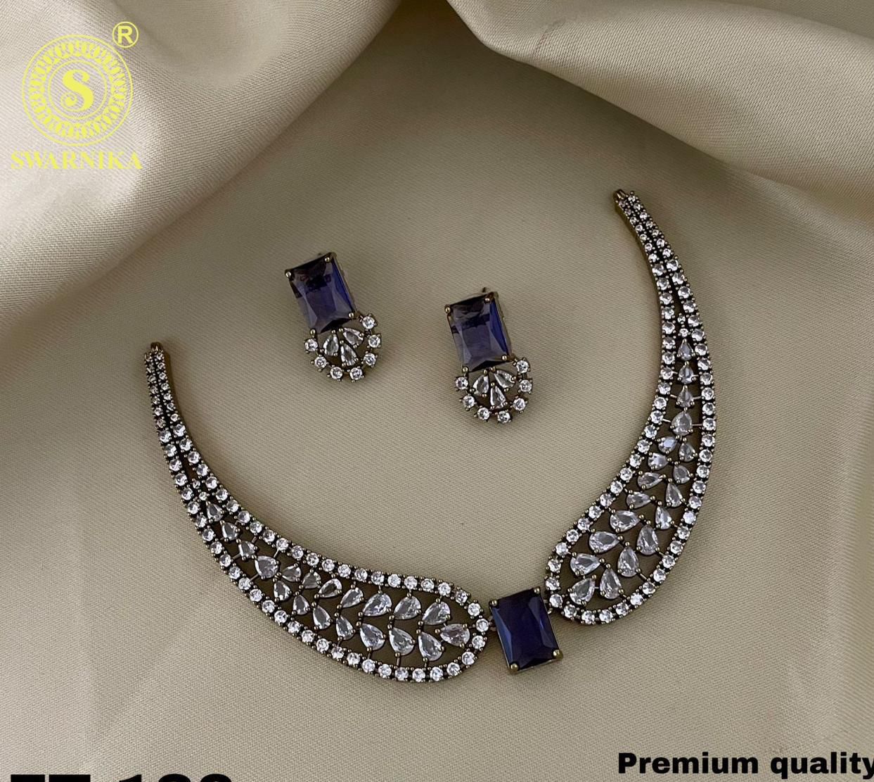 Attractive Stone Necklace Set